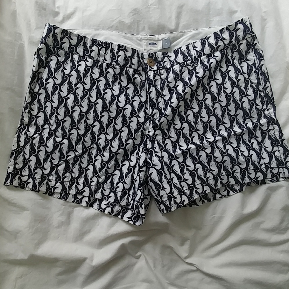 Seahorse Navy and White Shorts